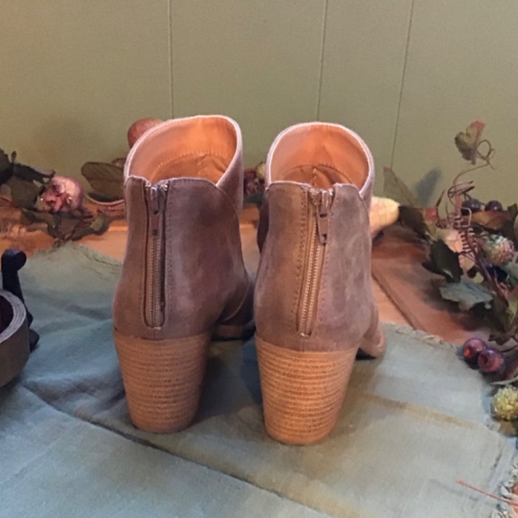 Qupid Taupe Suede Bootie  Size 8 - Picture 6 of 6